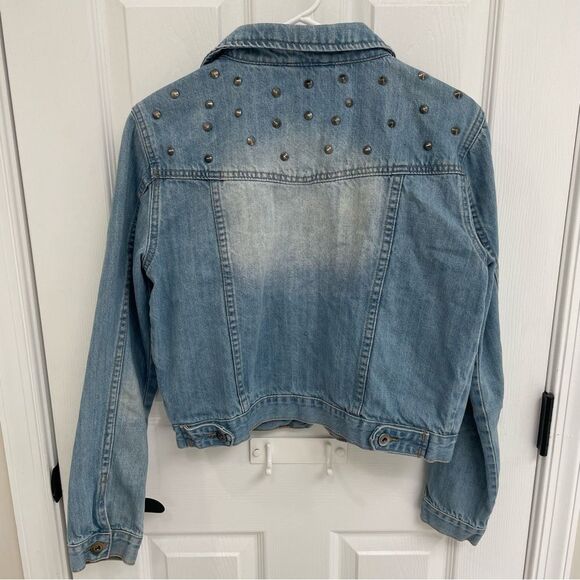 Forever 21 Premium Denim Studded Faded Jean Jacket Women’s Size M - Picture 3 of 9